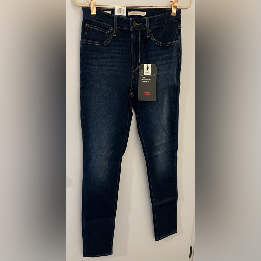 Levi's Women's Dark Blue Jeans - high rise skinny 721 27x30